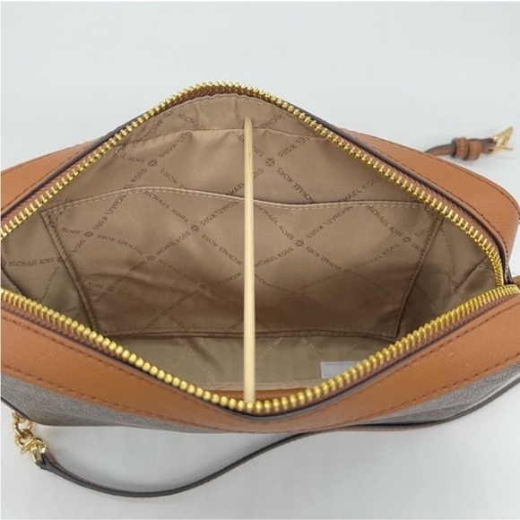 Michael Kors Large EW Crossbody Bag Brown/Gold - Picture 10 of 11